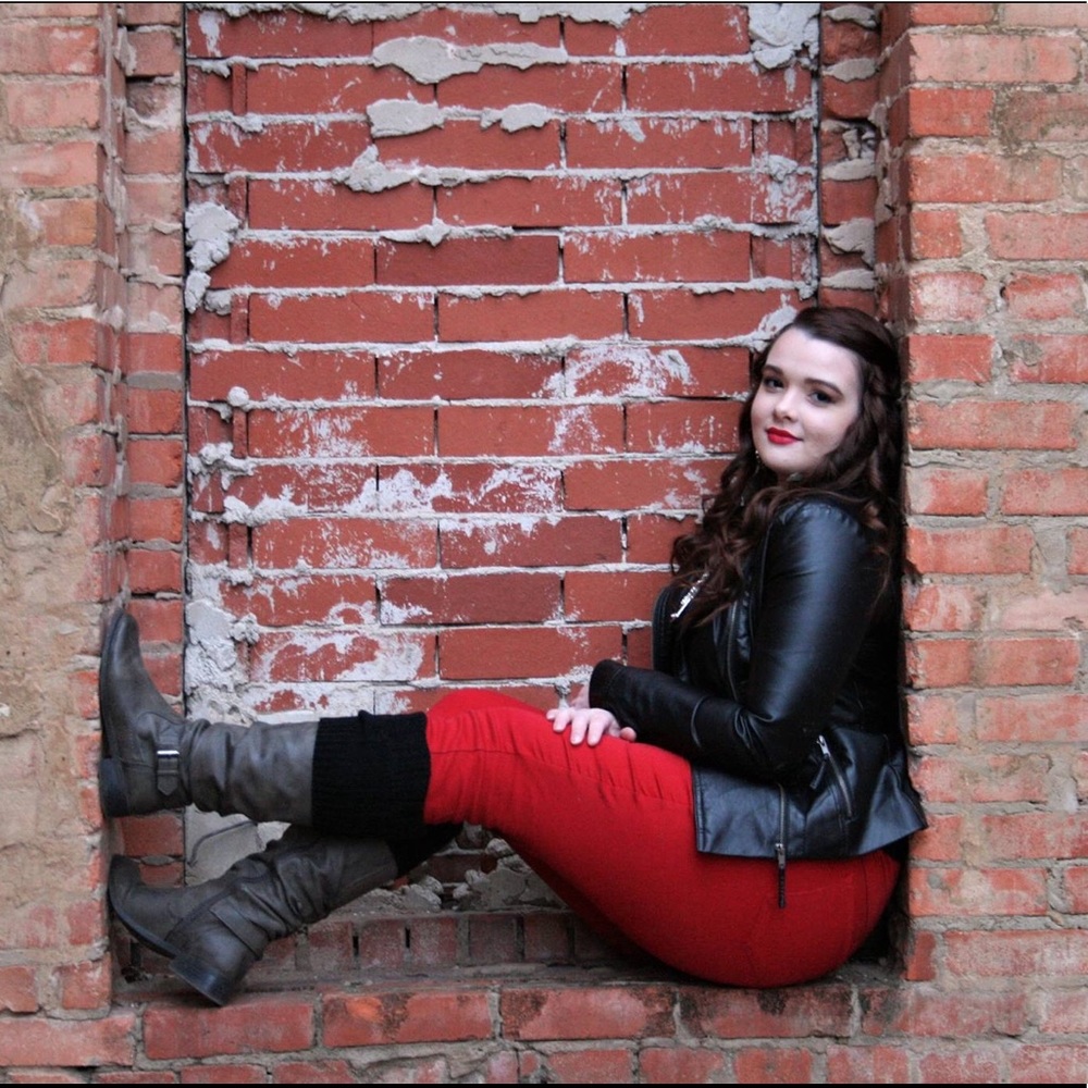 Meet your Posher, Haylee